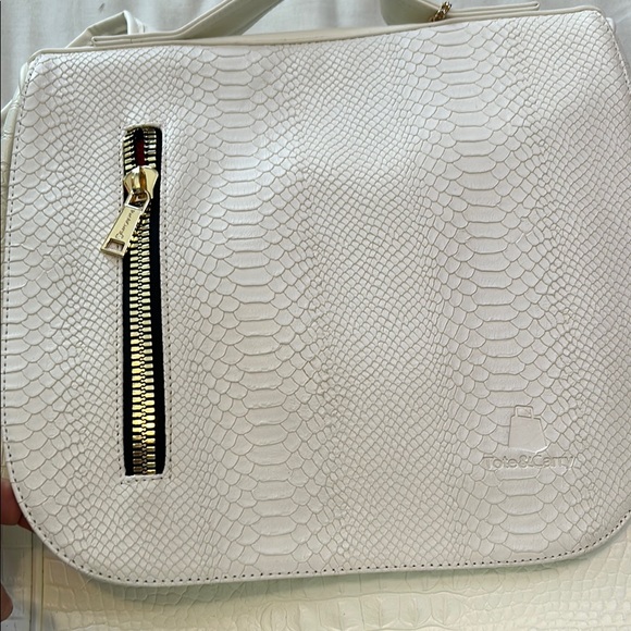 White Textured Backpack - Picture 3 of 4